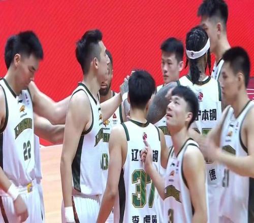 活塞击败老,坎宁安与特,杨同得,立博体育,立博体育官网,立博体育官方,立博体育下载